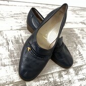 Мягкие кожаные снаружи и внутри туфли на широку ножку 39 р