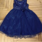 Нарядне дуже гарне плаття на 6-7років