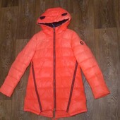 Яркая зимняя курточка с ушками