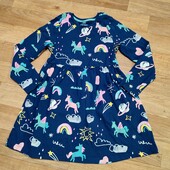 Сукня гарної якості стан нової