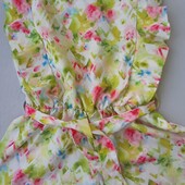 Ніжний стильний ромпер з рюшками на 8-9 років