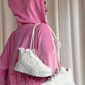 Стильні теплі зимні кросівки в наявності 36,37,38,39 розмір якість класна