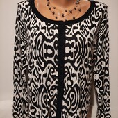 Красива кофта дуже гарний стан, відмінна якість