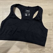 Спортивний топ, р.16/18 в гарному стані