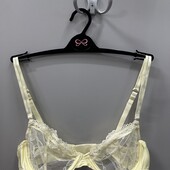 420. Бюстгальтер мереживний 70А