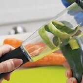 Овощечистка с контейнером