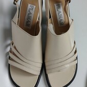 Лаковые босоножки р.36 (ньюансы)витрина