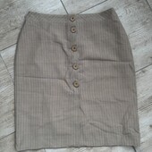 Фірмова спідниця-олівець, розмір М.
