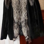 Жіночий натуральний полушубок. 