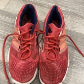 Adidas легенькі кросівки 37р