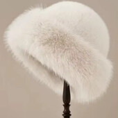 Шикарні теплі хутряні шапка-шапочки-високоякісне еко хутро!Колір-шоколад!