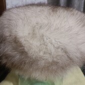 Тепла хутряна жіноча шапка на підкладці.