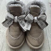 Ушні на дівчинку , 33 розмір