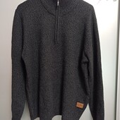 Свитер вязаный