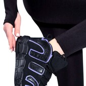 Стильні класні кросівки в наявності 39 розмір якість гарна