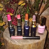 Хороший лот! 5 помад і 1 лак для нігтів