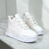 Круті теплющі зимні кросівки в наявності 36-41 розмір якість класна