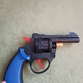 ⚜️Пістолет.