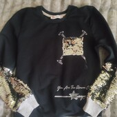 Фірмовий світерок. Ріст 140 см. Стан ідеальний