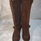 Розпродаж!зручні чоботи-"труби" з натуральної замші 38р/25см,можливо на повну голінь.