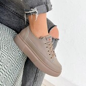 Шкіряні бежеві кеди кросівки