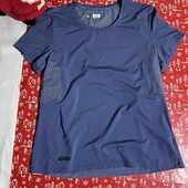 Брендова футболка р-р 44