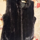 Крутий жилет зі штучного хутра (під норку)