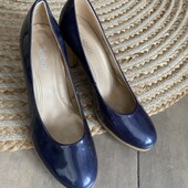Gabor. Туфли с натуральной кожи снаружи и внутри туфли без следов носки 23.5-24 см