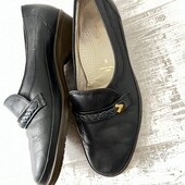 Мягкие кожаные снаружи и внутри туфли на широку ножку 39 р
