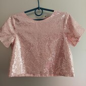 Блузка топ с паетками новая.