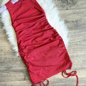 Стильна сукня з драпіруванням і затяжками , XS