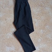 Отличные трикотажные фактурные штаны .