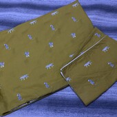 Классный полуторный пододеяльник 135х200 см. с двумя наволочками 48х75 см.