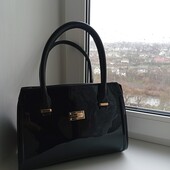 Красива сумка в діловому стилі!