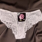 Жіночі мереживні трусики танга Venus, білі S