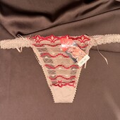 Жіночі мереживні труси-стрінги, беж S