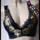 Бюстгальтер на В
