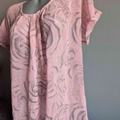 нежная туника, футболка с розами, нарядно смотрится. маленький нюанс по ткани.