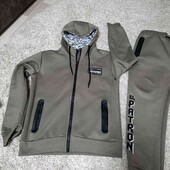 Спортивний елестичний костюм 