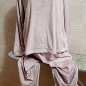 класний велюровий костом для дому, піжама від F&F