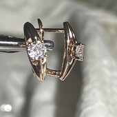 Красивые, нежные серьги с белым цирконом, позолота 585 пробы,высота 1.6 см/5 мм