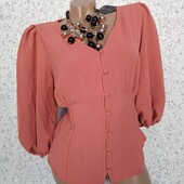 Красивая новая блузка р-р12