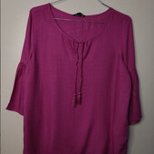 Жіноча футболка з розширеними рукавами