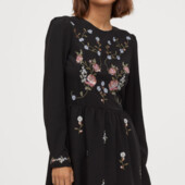 Розкішна, дорога сукня з вишивкою і декором H&M