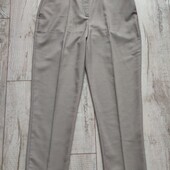 Брюки фірмові нові, р.40