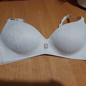 Новый бюстгальтер 90 - 95 E