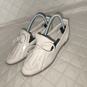 Zara 37p беж лакові лофери