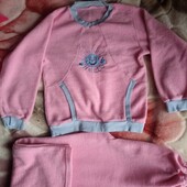 Теплюща махрова піжама гарної якості.