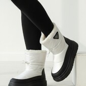 Останні пари на 24,5 см Зимові черевики, що гріють стиль так само, як і ноги.