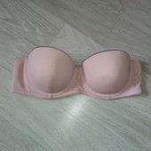 Ніжний бюст 70В... На косточках, без бретелек но можно подцепить.